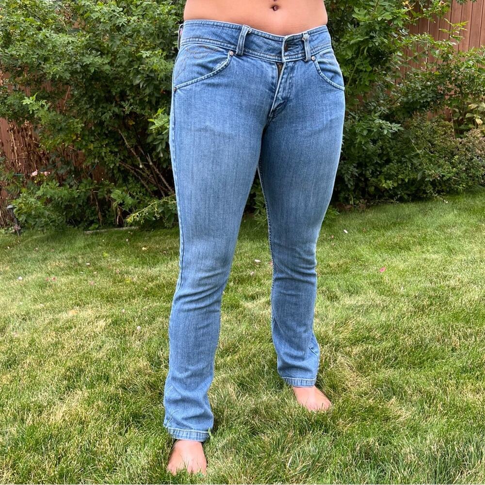 Vintage Y2K Levis low rise bareback stretch button kick pleat hem - Picture 2 of 12